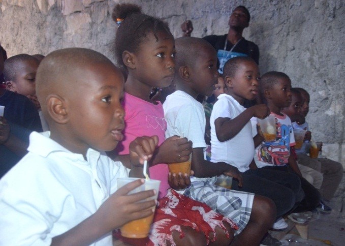 Children and community members at a Reshape ED event